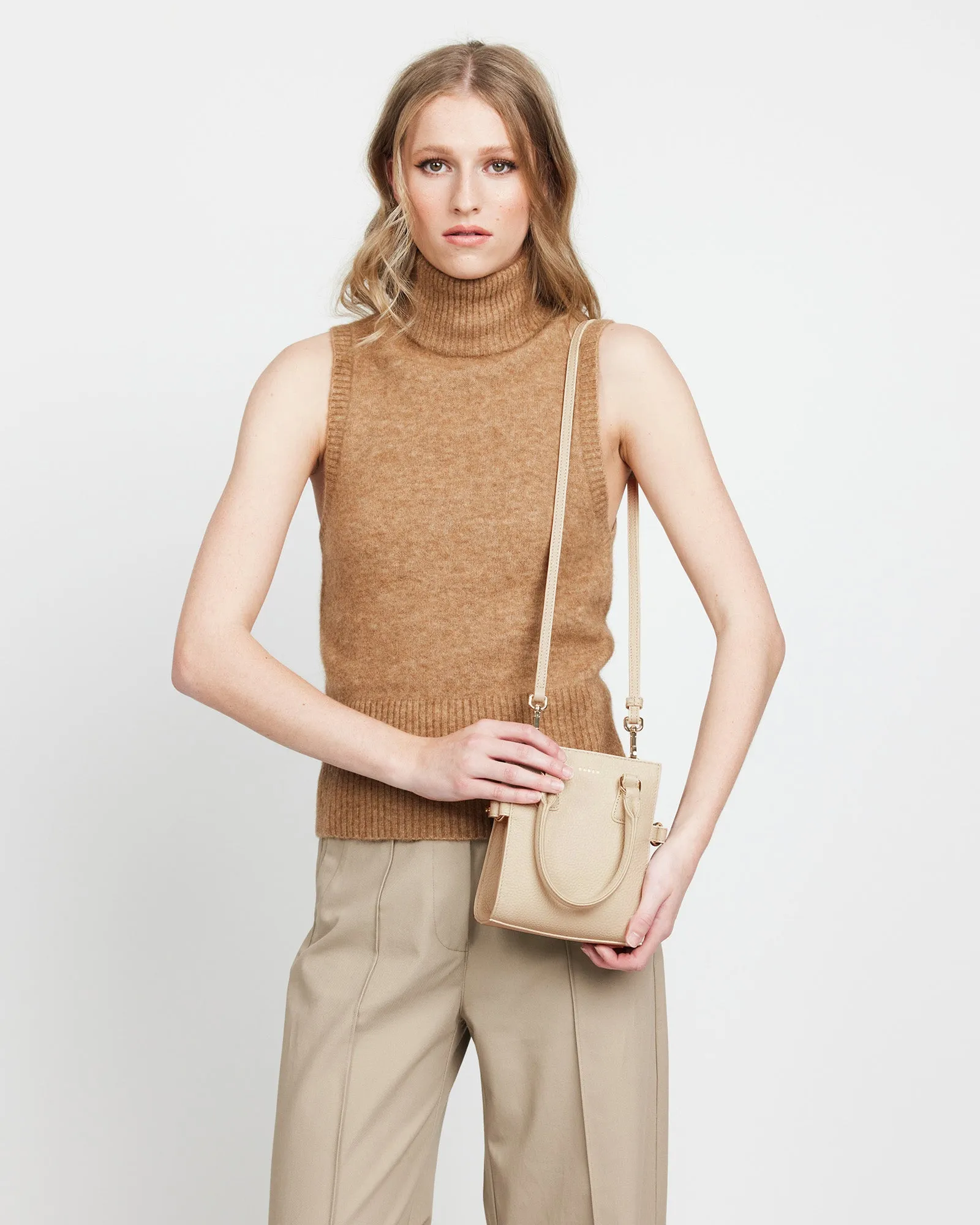 Saben Bianca Crossbody Biscotti